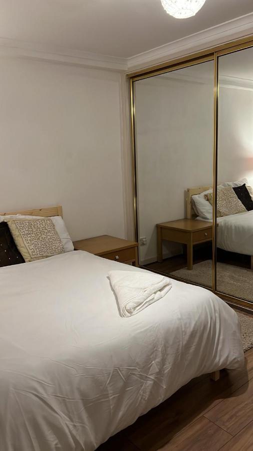 Smalinz Homes Finchley Londres Extérieur photo